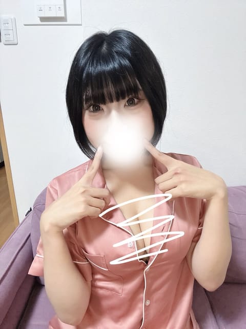 おっはよぉー♡

今日も川越に参上したよん❤︎

10:00~16:00と少し短めだけど
あいみの愛をみんなに届けてくよ