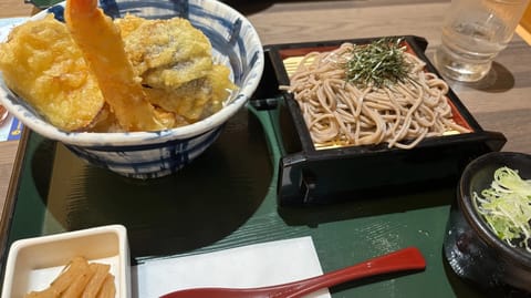 天ぷらみるとすぐ頼んじゃう😶