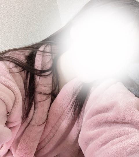 本日19:00〜

事前予約ありがとうございます😊💗
雨降ってますが気をつけてお越しください！

まだ🈳あるので予約待っ
