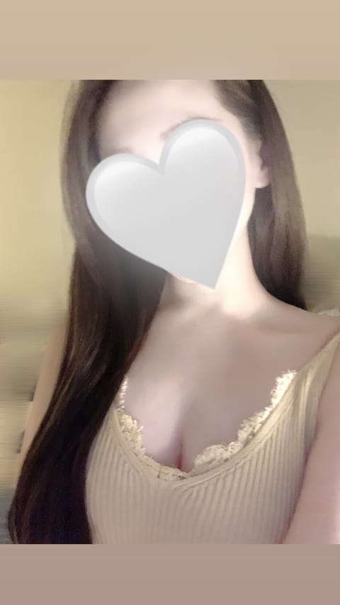 こんばんは꜀(  ꜆ᐢ.  .ᐢ)꜆🩵
出勤しました♡
ラストまでいます♡宜しくお願いします♡

 #大阪メンズエステ 