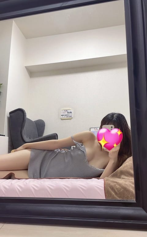 今日は浦和ルームに出勤してるよ🩵

寒いからぎゅ〜と抱きしめて？🥺👉👈💖

まだまだ予約可能枠あります🫶🏼
ご予約はこち