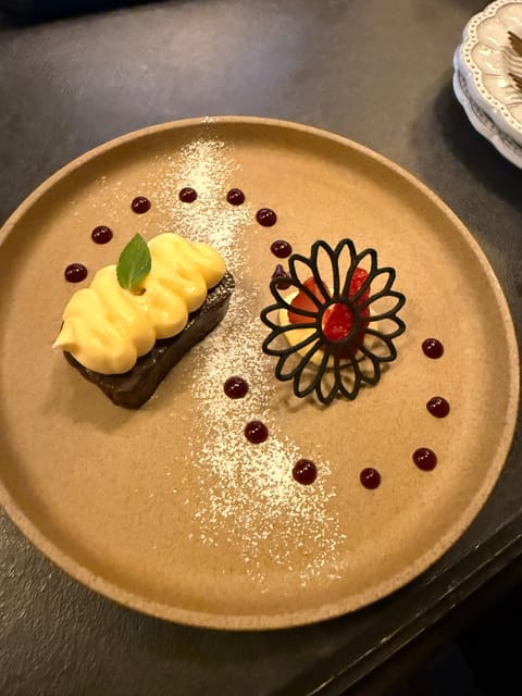 こないだ美味しそうなご飯屋さんにいきました〜！！🍰

食べること大好きです！！笑