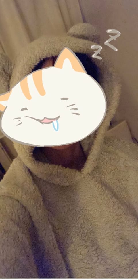 こんばんは！
昨日来て下さったお客様！
癒される話し方で、たくさんお話聞かせて頂いて、楽しい金曜日を過ごせました〜♪

