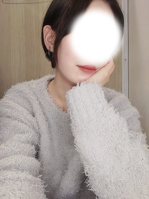 本日もお誘いありがとうございました∗*ﾟ
最近ご指名いただけることがちょくちょくあり嬉しいです☺️
また会えたらいいな

