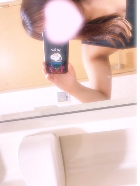 すんごくすごく久しぶりな更新になってしまいました💦
ごめんなさい(๑>﹏<๑)
本日5/4 21-LAST
出勤ですよ 