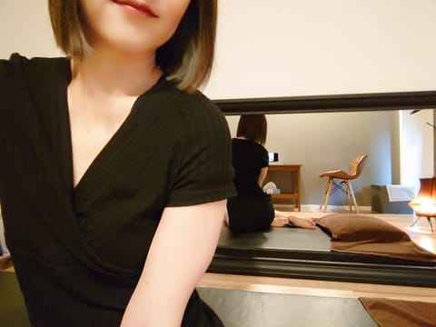 おはようございます☀
昨日も1日ありがとうございました🥰
あっという間に6月も終わりそう💧
今月の出勤はあと
22㈯、2