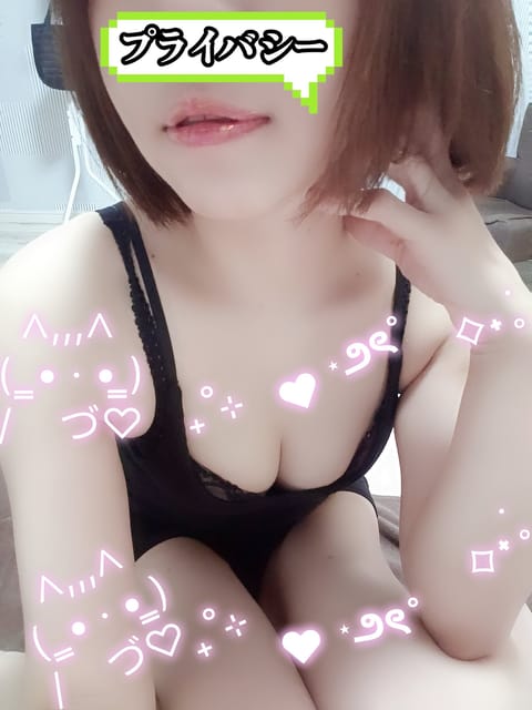 毎日、謎の筋肉痛の41歳。
カルディのグレープフルーツ缶おいしい

今週は
9（月）21時〜5時
10(火)　12時〜2
