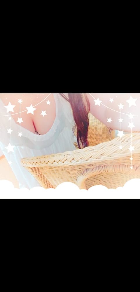 Hello✨✨
本日、最終受付は、16時半からor17時半からとなります🍀
今日も暑くなりそうはので、水分補給忘れずにね