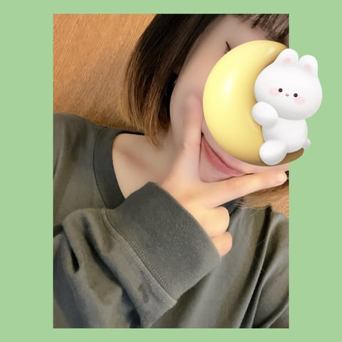 突然.ᐟ.ᐟ.ᐟ.ᐟ.ᐟ.ᐟ

髪切りたーい＼＼\\ ꐕ ꐕ ꐕ //／／
となってしまったので
10センチほど切りまし
