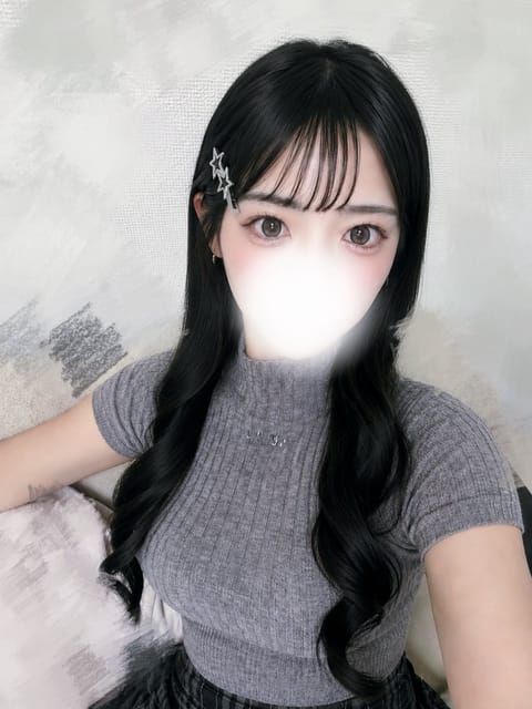 12-1930で早番居ます💕
昼間出勤珍しいのでこの際会いに来てくれたらとっても嬉しいなぁ> <♩