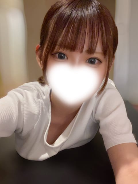 今日20:30-5:00で秋葉原です！
最近雨多すぎるね〜☔️雨宿り待ってます^. .^ ੭