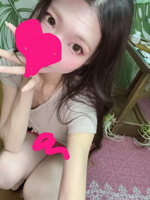 おはようございます☀️

今週は
13(月)11時-16時
14(火)11時-16時
17(金)20時半-ラスト

で出