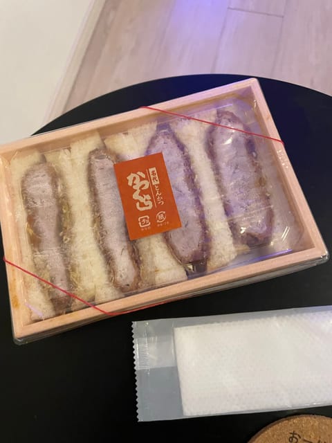 今日はKさまがすごい差し入れをしてくれたから、いっぱい食べた🤍かつくらのカツサンド、こんなに美味しいとは😋🤤