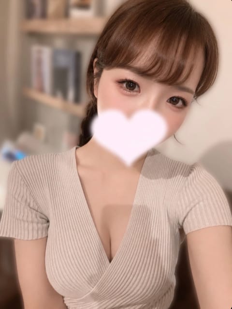 こんにちは🤍ˊ˗⋈ *。

お盆休み中の方、週末のお休みの方、お仕事の方みなさんお疲れ様です(っ ̫ ; ˘)💕
