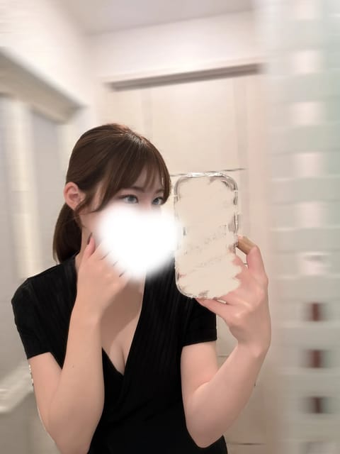 こんにちは〜！
今日も、さら出勤してます💖

今日はちょっと寒いので、癒し空間でまったりしたい方募集中です🐰︎🩷ᩚ

お