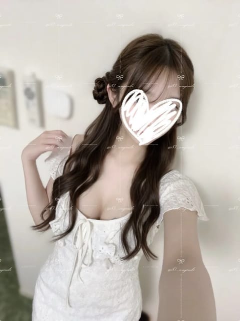 ‎⋱𓈒ㅤׂ 𝜗𝜚初めまして𓈒ㅤׂ 𝜗𝜚⋰


‎蒲田アンジュエール⁦‪‬⁩ に在籍している、
『 蓮見はな 』です🪽ྀི