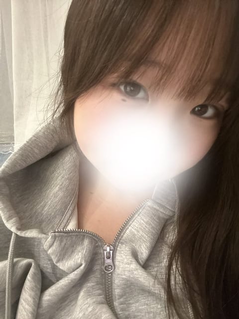 出勤したよ！5時までいます！雨上がったから来て🥺今すぐご案内可能です✨