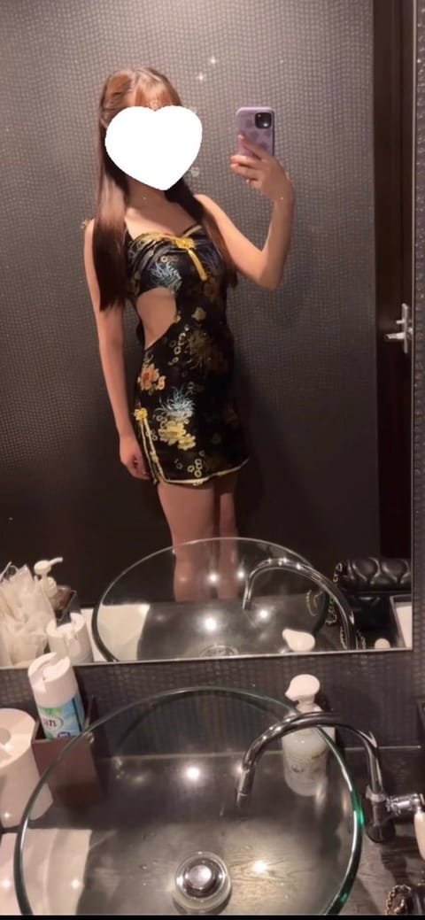 オ〇二ー8回しちゃいました😋💫明日3回目の出勤ですお昼から夜までいるのでお時間合う方ご予約お待ちしております(⌒ - ⌒