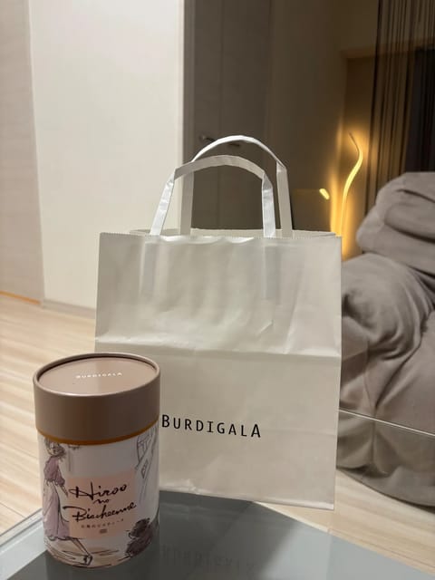 先程はありがとうございました♡
今日も褒めてくださって本当にうれしい☺️🌷
いつも差し入れありがとう❤︎お菓子選びのセン