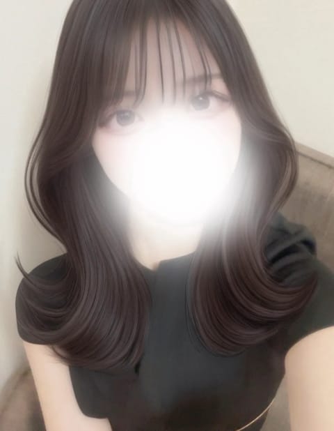 みんなこんにちは(  ܸ>ᴗ<)ﾉ"
今日も14時から居ます！！
最短のご案内が16時からになるよ〜！！
お待ちしている