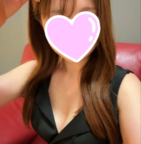 本日17〜23時出勤です！
まだまだ空きあり❤️
お待ちしてます✨