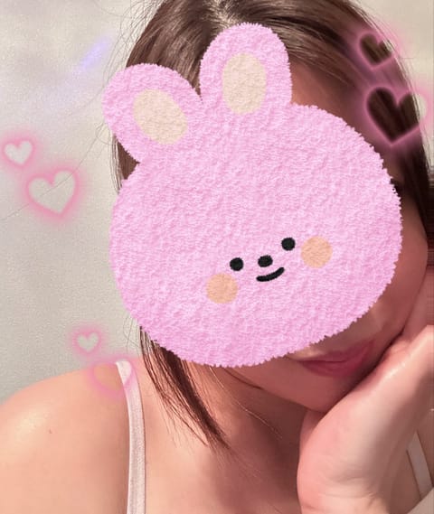 20時から3時まで出勤しています♡
お部屋もたっぷりのオイルも温めてますよ♡