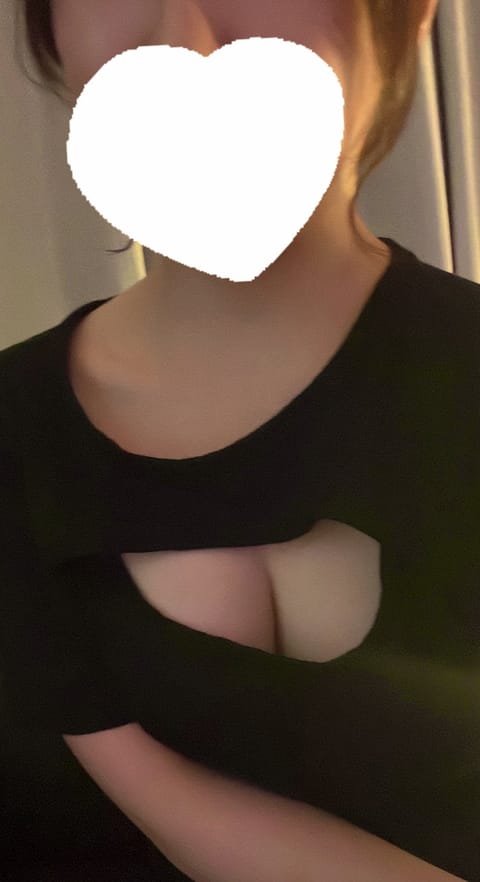 優しいお兄様！仕事終わりにまったりしにきてくださって、ありがとうございます💞💞

本日3時まで予約承ってます🥺お待ちして