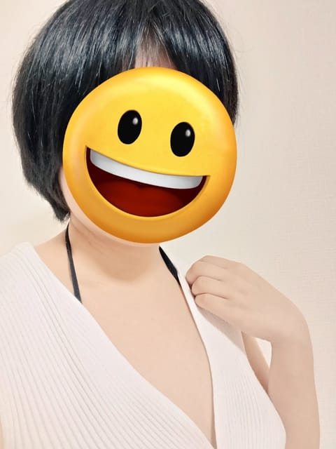 おはようございます🐰☀️
本日11:00〜19:00まで出勤しています🫧
まだご案内できるお時間あります☺️のんびり楽し