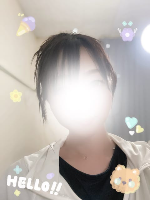 お疲れ様です🦋.*˚
昨夜ラスト枠迄ありがとう😊
前半の感じだと不安でしたが💦

ラストじっくりと癒せたかな？☺️

次
