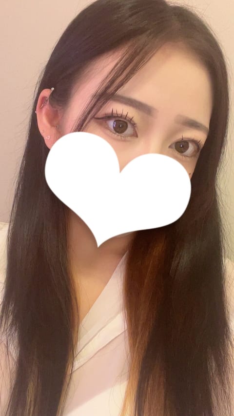 12時〜　出勤しております❤︎❤︎❤︎

まだ次の出勤がいつか決まっていないので
会いにきてくれるお兄様方お待ちしており
