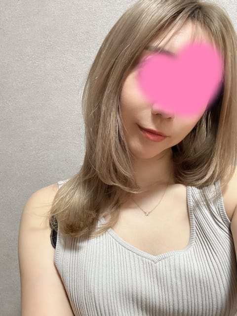 本日は22:00最終で受付可能です💛
日頃のお疲れ取りませんか♡
待ってまーす♪