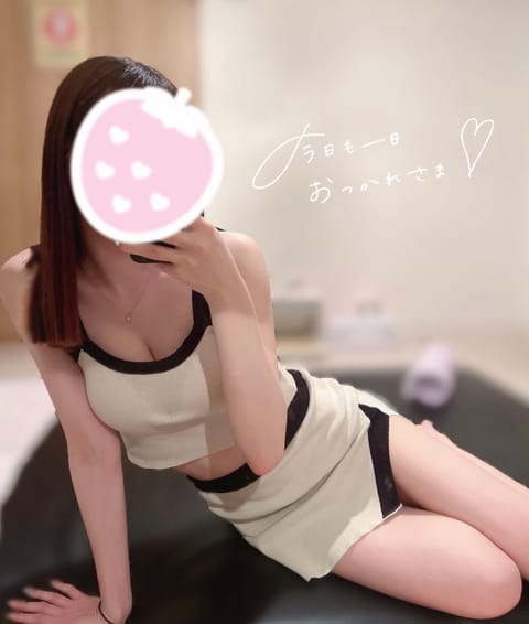 今日は天竜川ルーム出勤です♡♡

暖かいから最近はアイスばっかり食べてる🍨
可愛くてパケ買いしたꓩ̲ᯆ̈ࠜ͟𐑐̯ ꓩ̲ᯆ