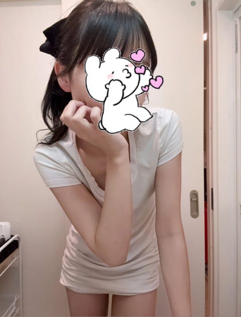 久しぶりに戻ってきた〜👋

出勤ちょこちょこするので会いに来てくださいっ🍒