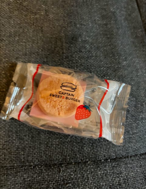 遠くからありがとうございます😊
かわいくて美味しいお菓子もご馳走様でした😋🍔