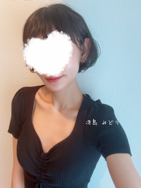 昨日もありがとうございました☺️

いつもの笑わせてくるお客様😹
最後まで笑かしてくるから真面目に施術できないのが悩み😂