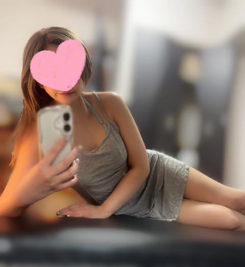 お久しぶりです😆

📢ご報告📢
今月3/27〜31静岡行きます‼︎
お店変えたので、詳細DMにてお伝えします☺️💞
分か