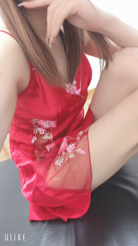 本日も今池に1:00までおります🥀

最近紅茶ブームなので色んなコンビニの紅茶飲んでる🫧🫖
今日はローソンです👍🏻👍🏻