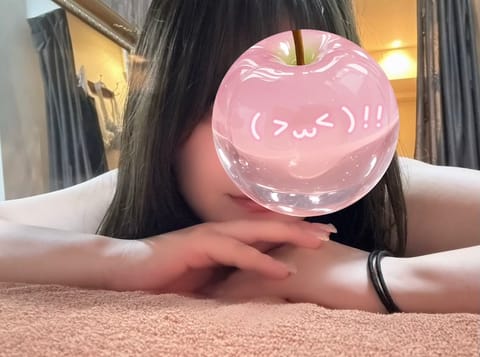 こんばんは〜
本日出勤してます😊
今週は今日しか出勤ないので
皆さん私と遊びにお店来てくださいね💕︎