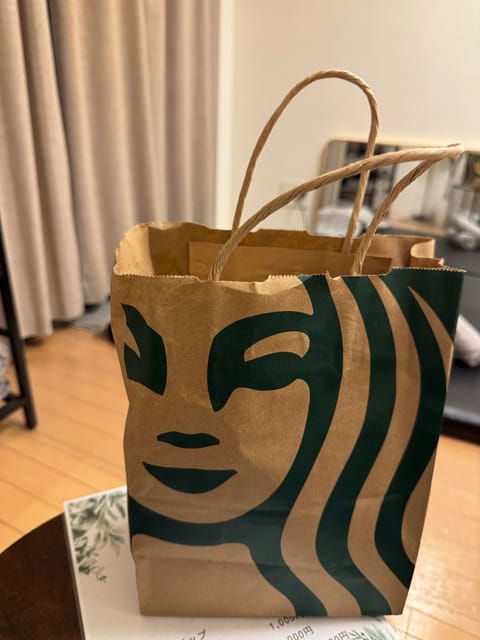 本日かぐらに会いに来てくださったお兄様達🥺ありがとうございました😭💓
エレベーターが故障するトラブルがあり
ジメジメ暑い