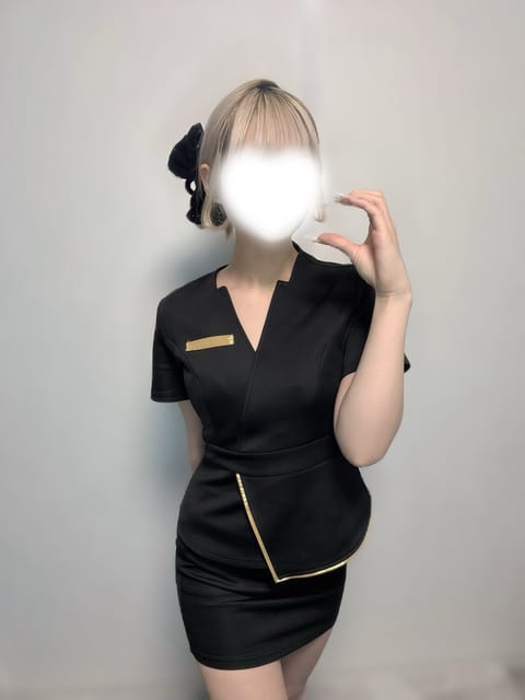 5/28

最短🉑21:00~

最近暖かいよね！
水着きて海行きたい~♡