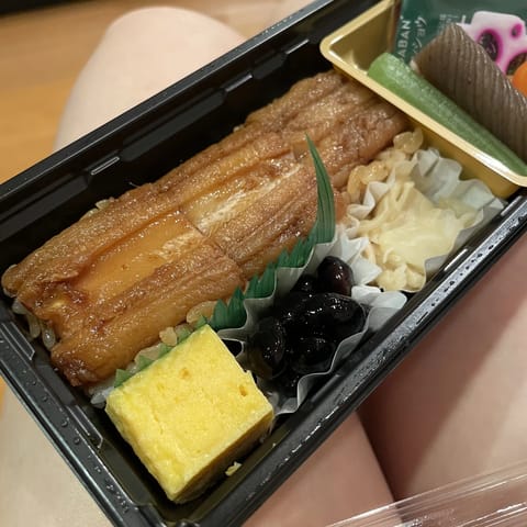 お弁当食べて、18時から出勤🌸
朝までいるよ😆