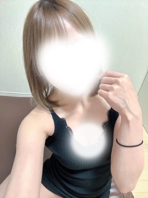 こんにちは！

来週からの予定でましたo(^_^)o

15日　21:00-4:00になります🤍

1日しか出勤できない