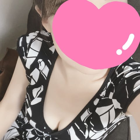 １日ぶりの出勤です❣️
今月もっと出勤したかったけどなかなかできません🥺
今日も20:00までなのでお疲れの方お待ちして