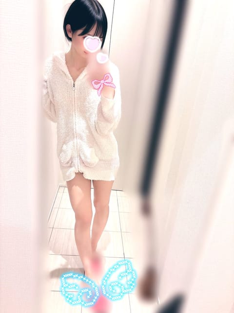 髪の毛ロングのままだよ🖤🖤
後ろでまとめてるだけだよ🎀
明日待ってるね🫶🏻