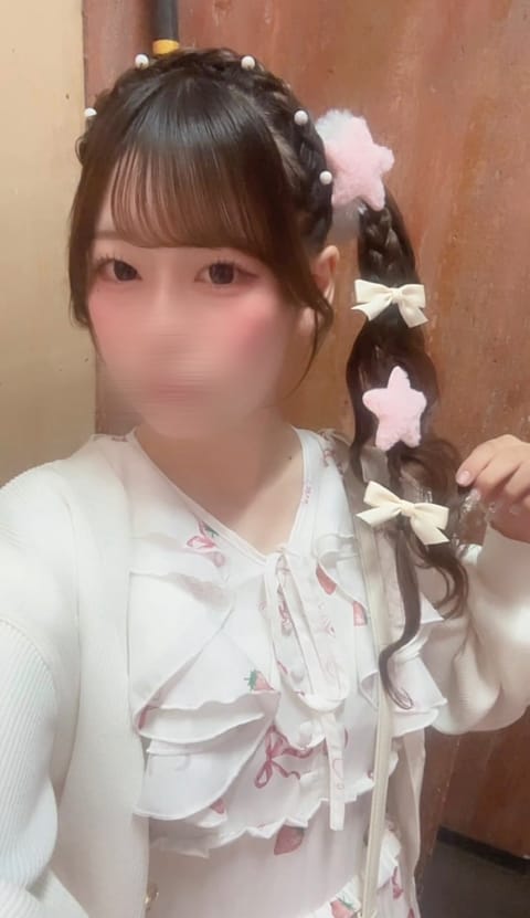 今日は12:30〜新橋にいます(  ¯꒳​¯ )ᐝ
前回休んでしまってすみません🥲
もう元気です‼️