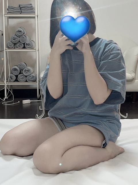 久しぶりです⸍ɞ̴̶̷ ·̫ ɞ̴̶̷⸌
新横浜にいます〜お時間ある方ぜひ
まってるね✩.*˚