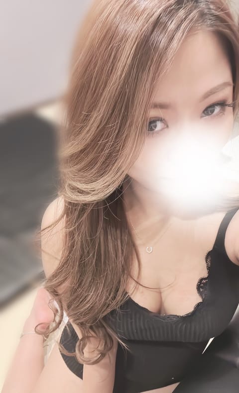 こんばんは🌙
今日もお部屋います🤍
癒されに来てください😘