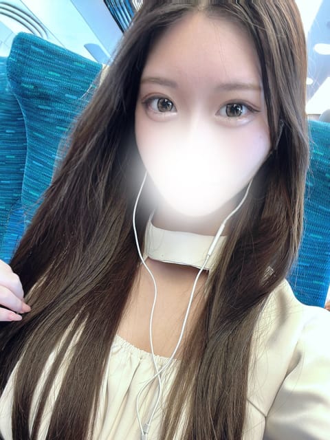 こんにちは✨
昨日から約2ヶ月振りに天才スパに居ます！
本日も16時〜4時出勤です💕
先は未定ですが、今回は27日までの