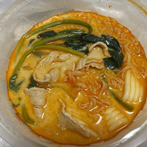 麻辣湯しかたべてない꒰՞ ܸ. .ܸ՞꒱