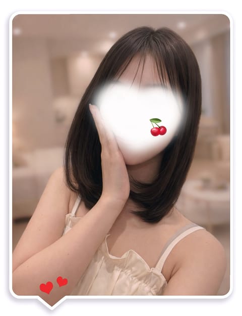 日曜日のお昼。
なんだか静かで好き🍒

会いに来てくれて
ありがとう🌸
